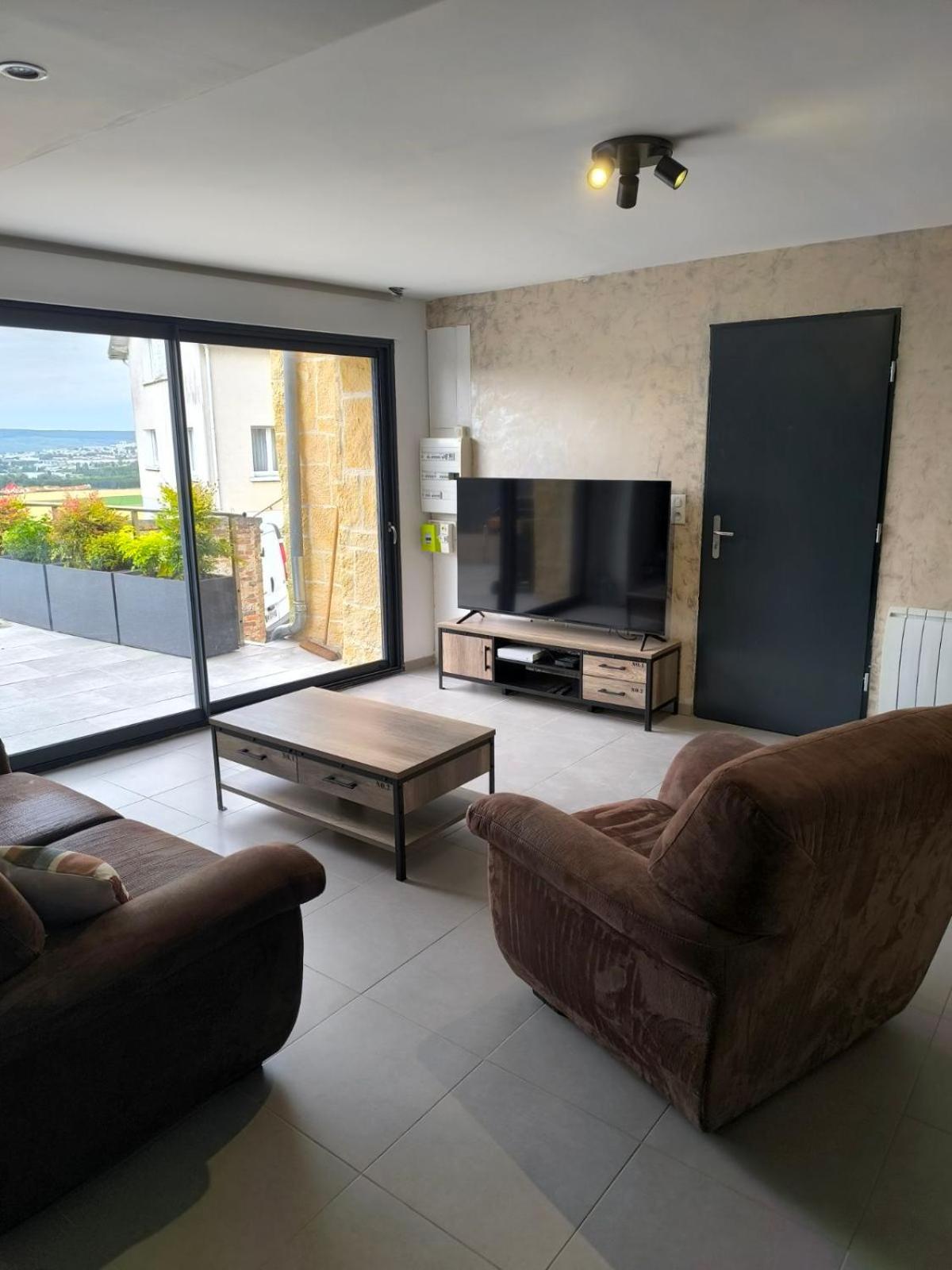 Ferienhaus Chez Julien Chavot-Courcourt